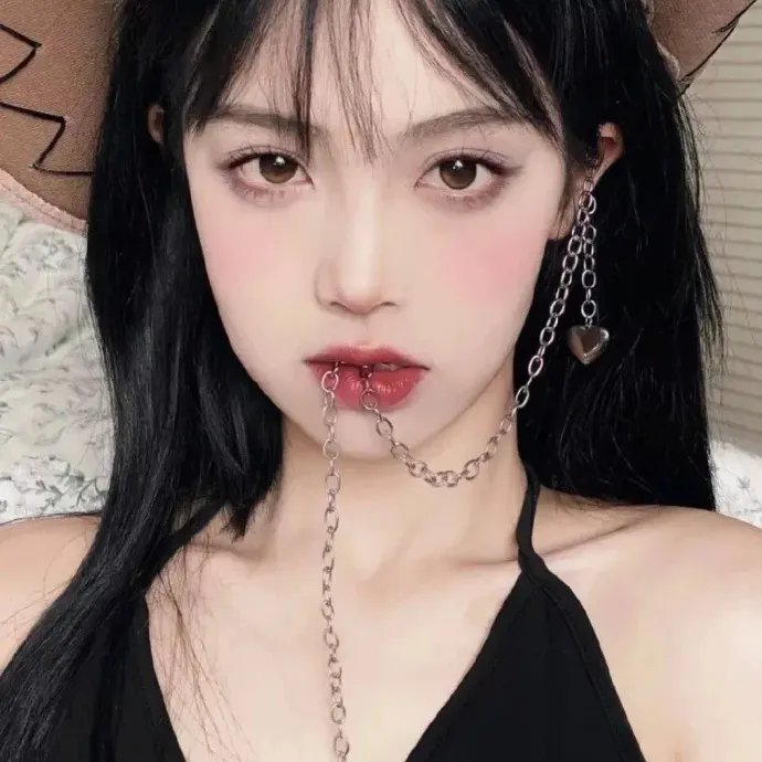 女孩的灵缇犬